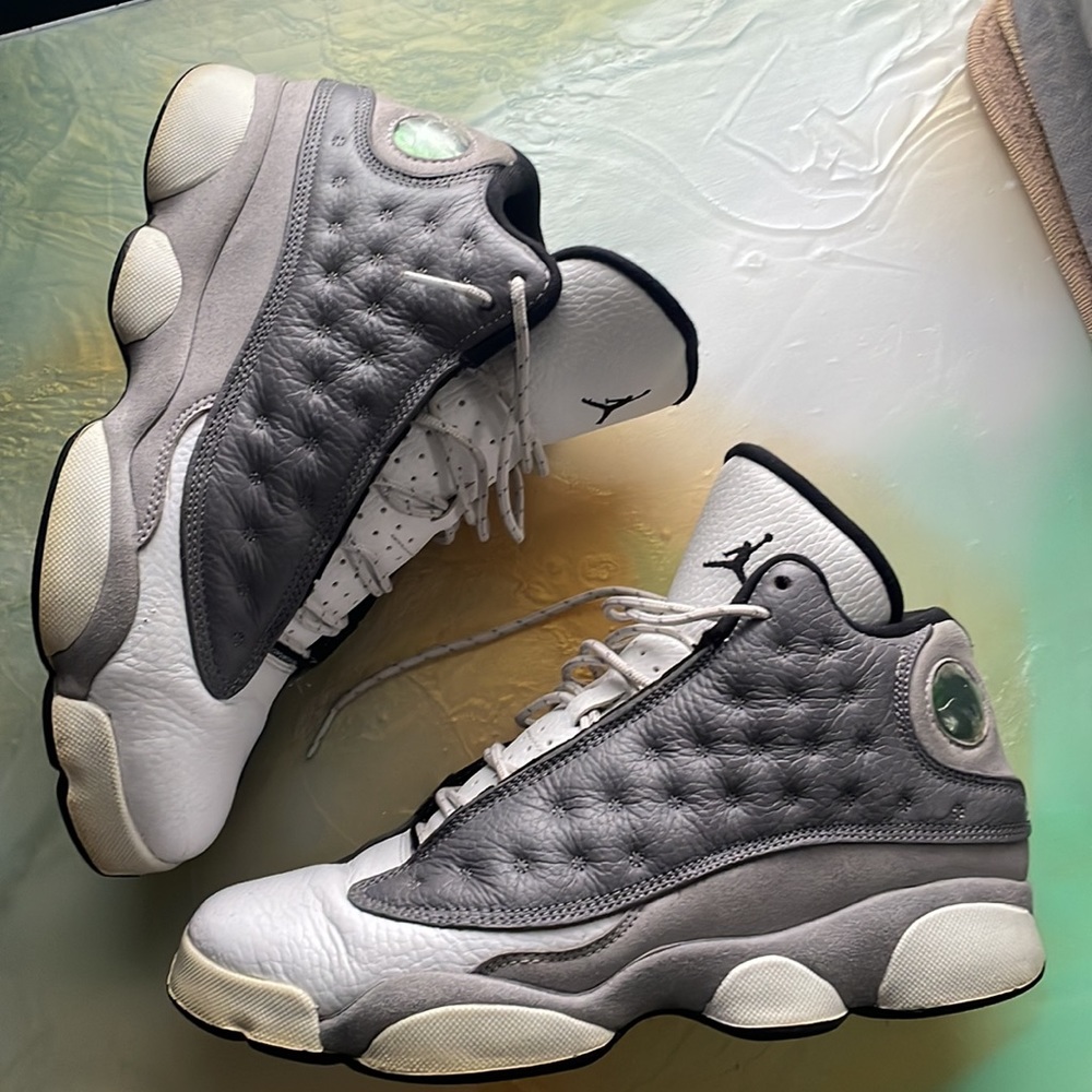 Retro Michael Jordan gym shoes 7Y grey/white